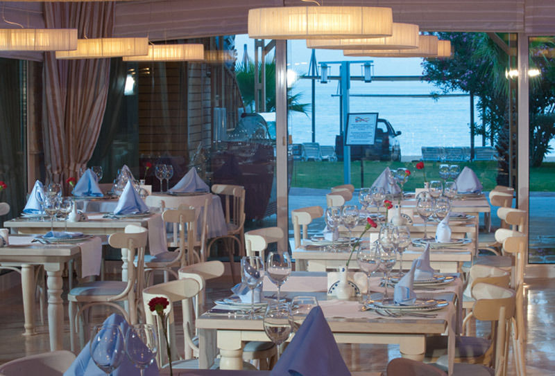 Thalia Beach Resort Hotel Ilica  Dış mekan fotoğraf