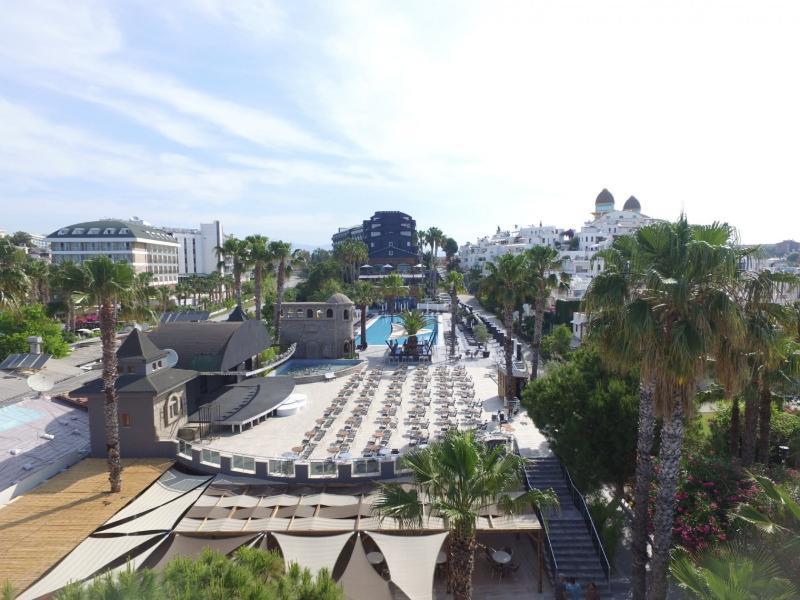 Thalia Beach Resort Hotel Ilica  Dış mekan fotoğraf